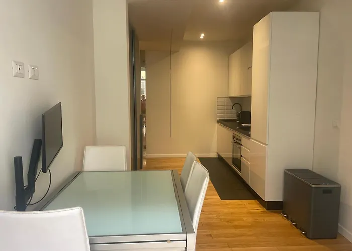 Cozy Flat Near Porta Nuova Station Balcony & Ac