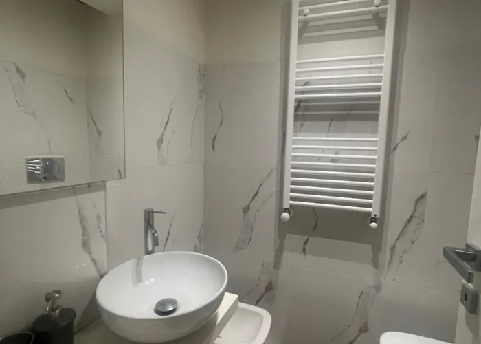 Apartment Cozy Flat Near Porta Nuova Station Balcony & Ac *