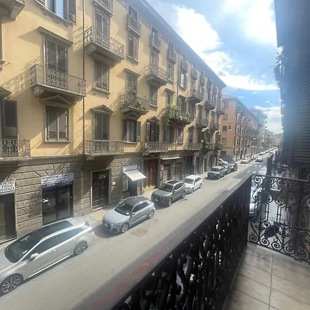 Cozy Flat Near Porta Nuova Station Balcony & Ac * Τορίνο