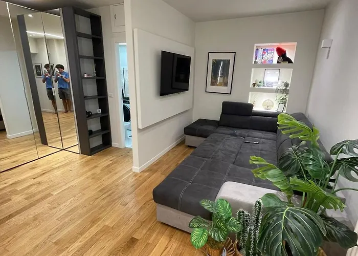 شقة Cozy Flat Near Porta Nuova Station Balcony & Ac تورينو